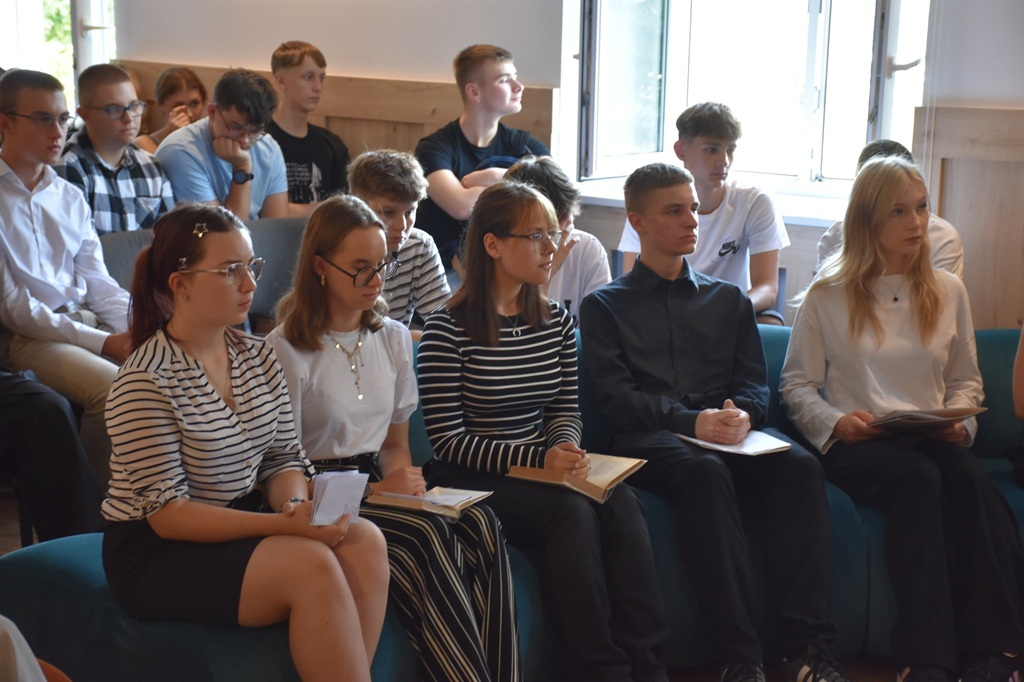 546395797_1207258594772885_3067672216595645036_n.jpg (185 KB)