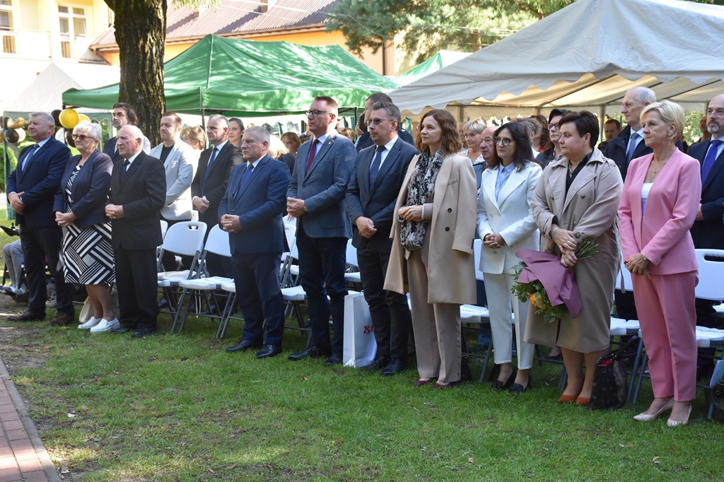 552391821_1217599987072079_7178088415400621604_n.jpg (312 KB)