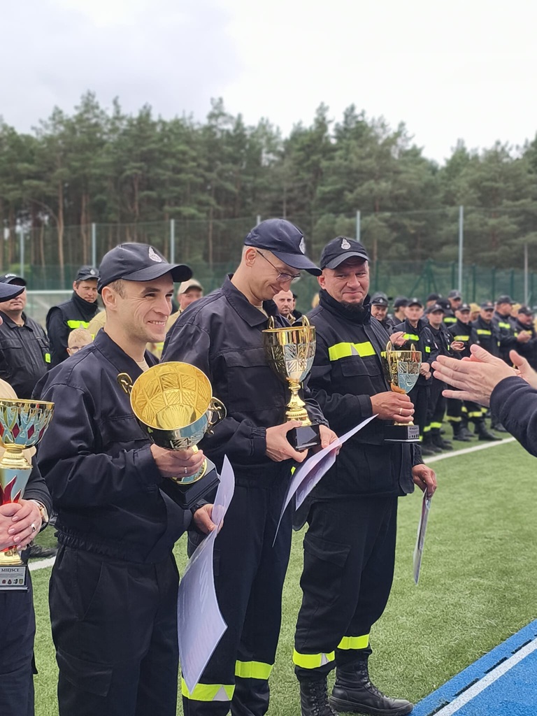 560181956_1121076250201115_8561620121489391912_n.jpg (231 KB)