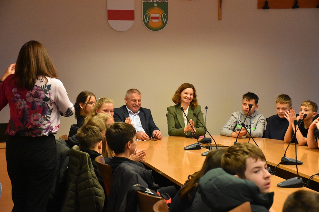 573855546_1250730443759033_887919016005294254_n.jpg (181 KB)