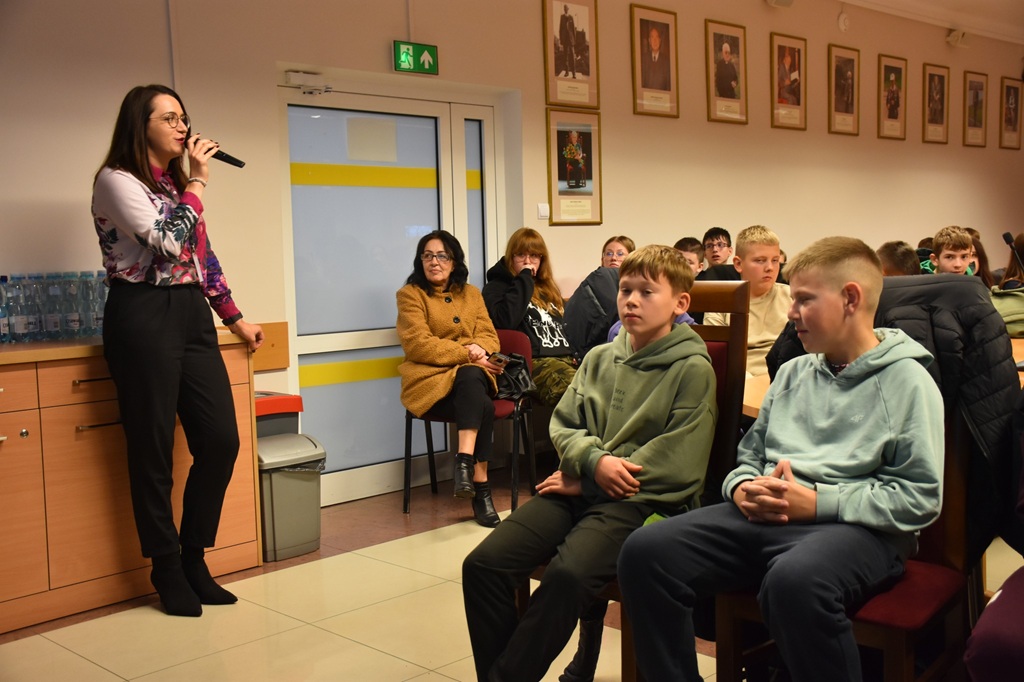 574565597_1250730517092359_4707386012126532551_n.jpg (187 KB)