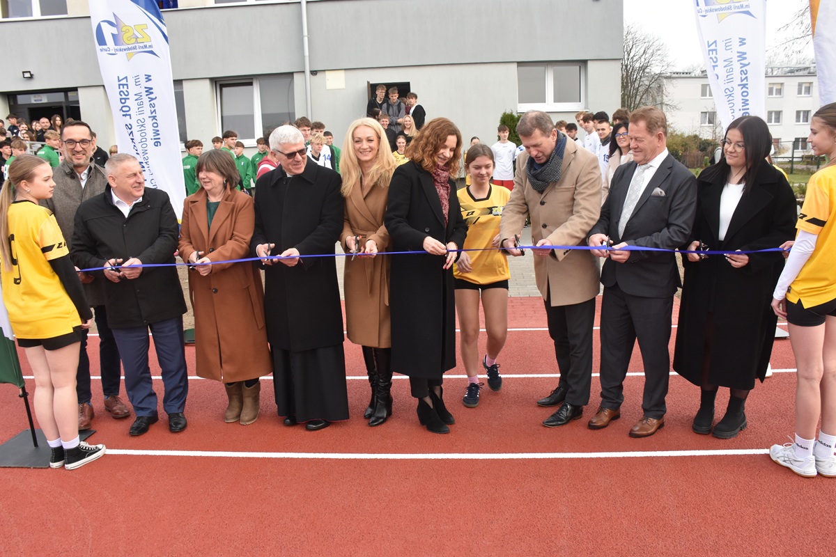 DSC_0209.JPG (375 KB)