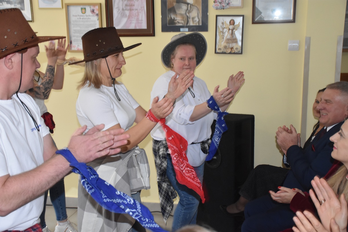 DSC_0370.JPG (278 KB)