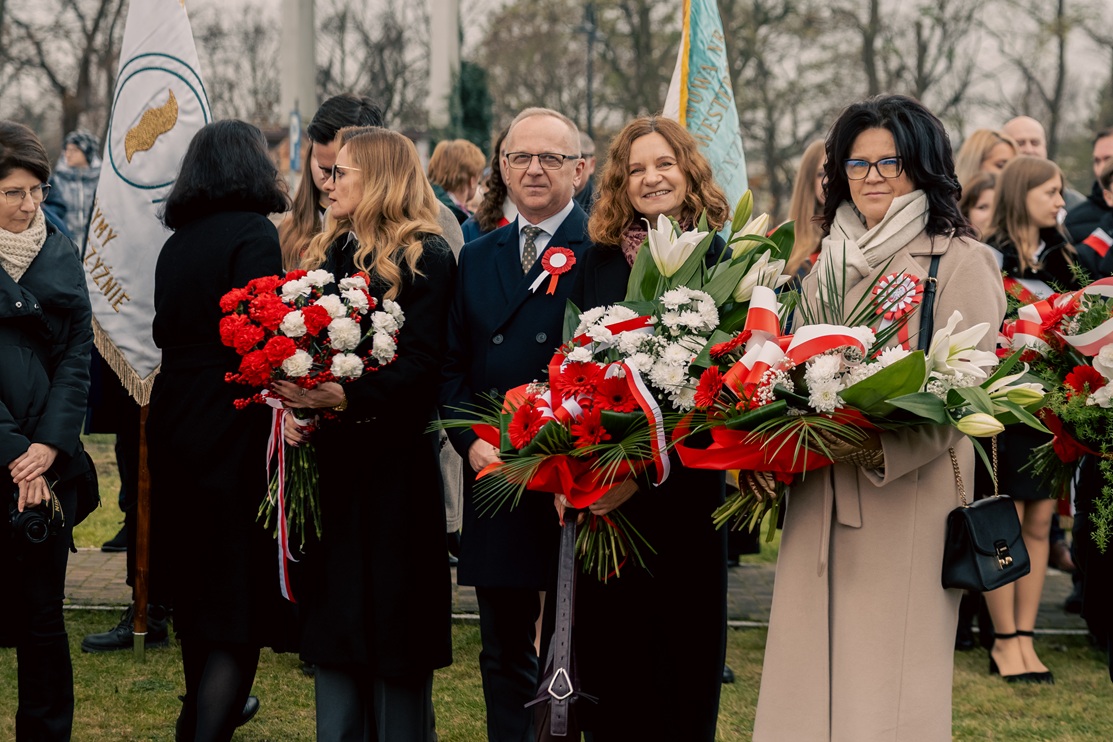 DSC_3240.jpg (341 KB)