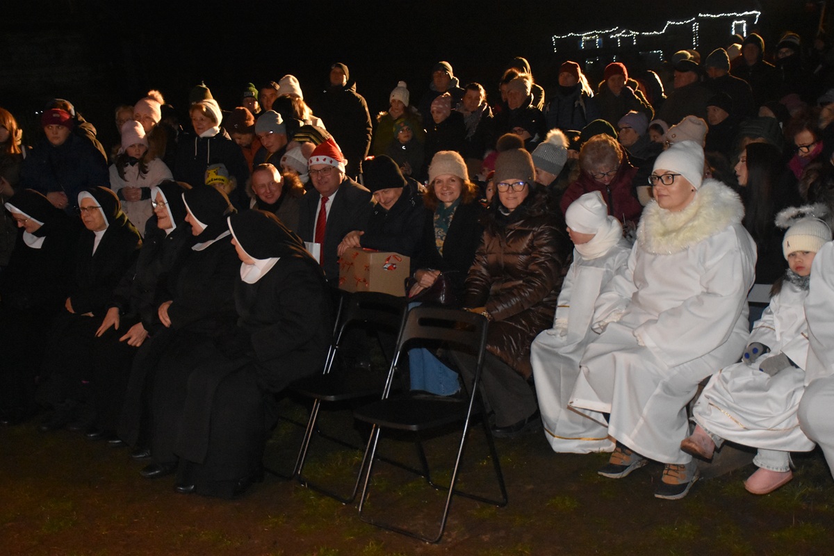 DSC_3255.JPG (293 KB)