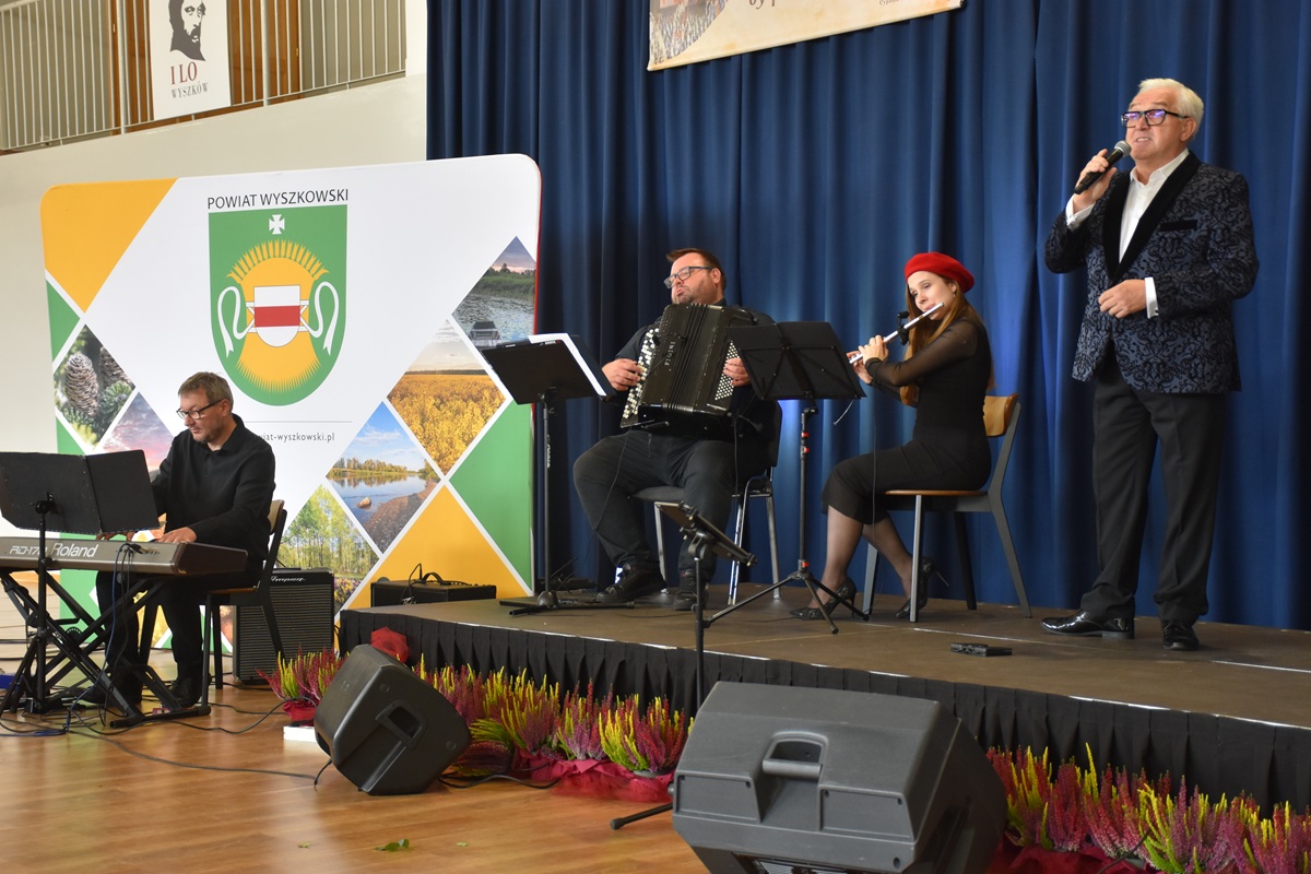 DSC_9279.JPG (322 KB)