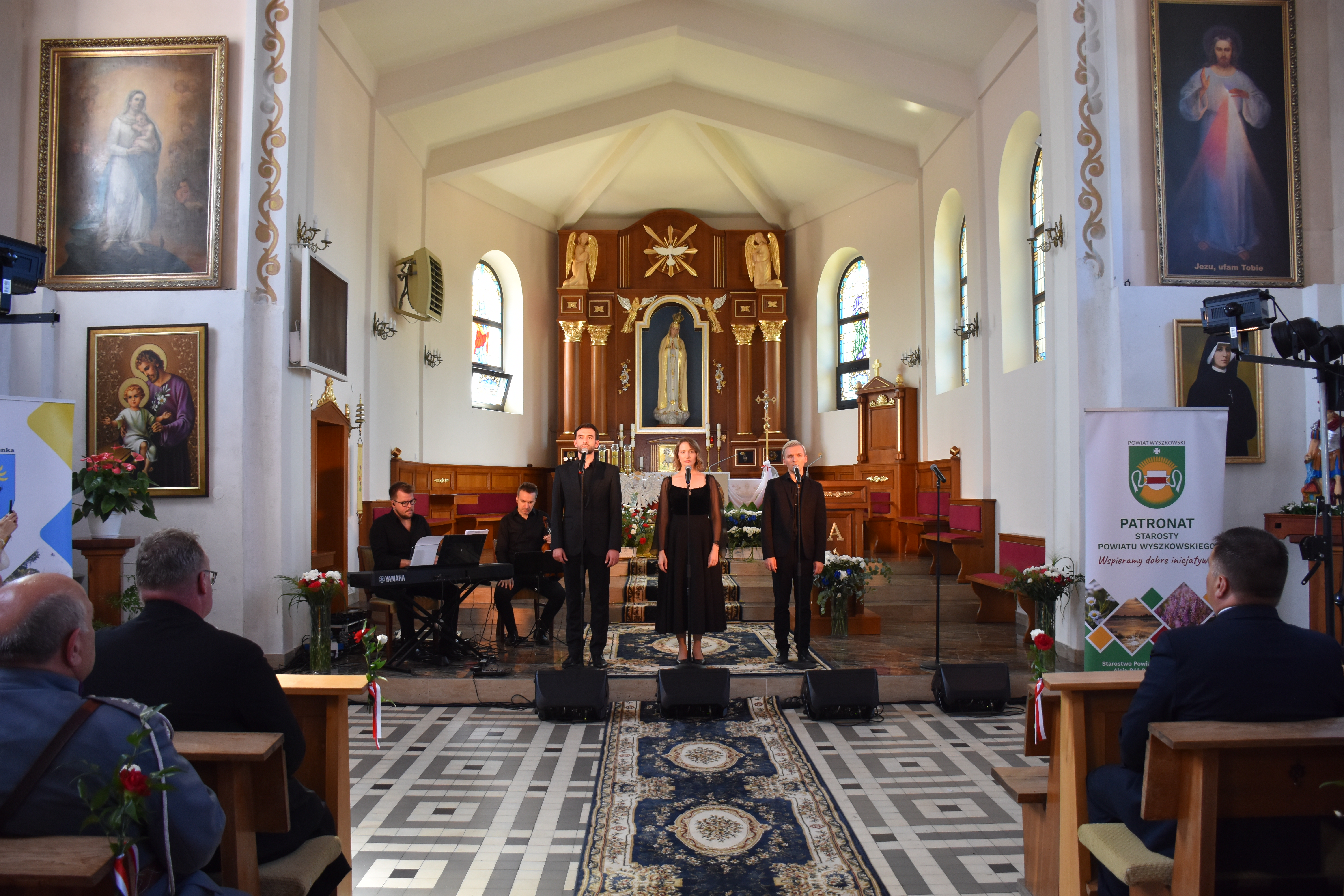 koncert (8).jpeg (14.24 MB)