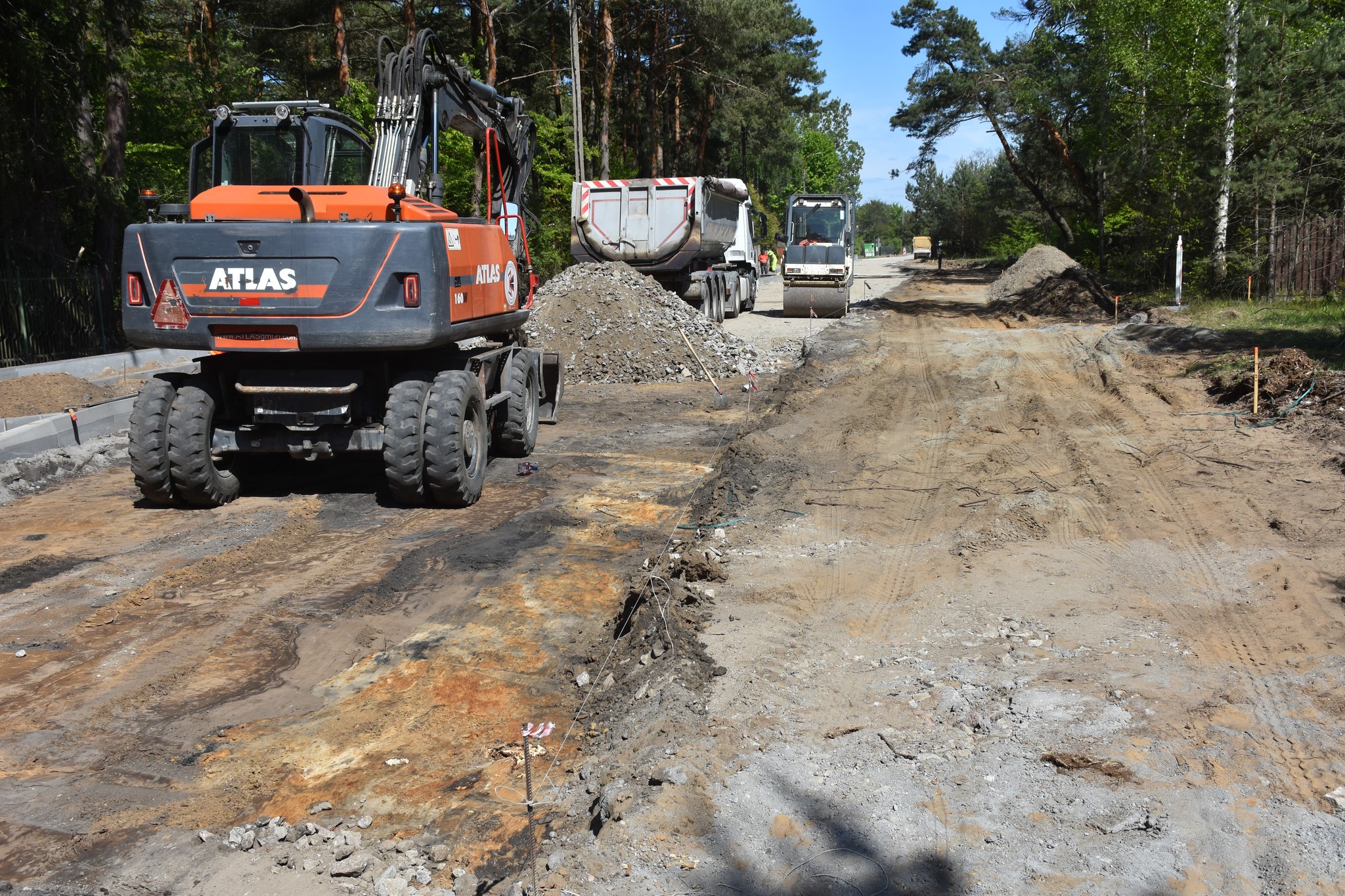 Deskur&oacute;w (10).jpg (1.18 MB)