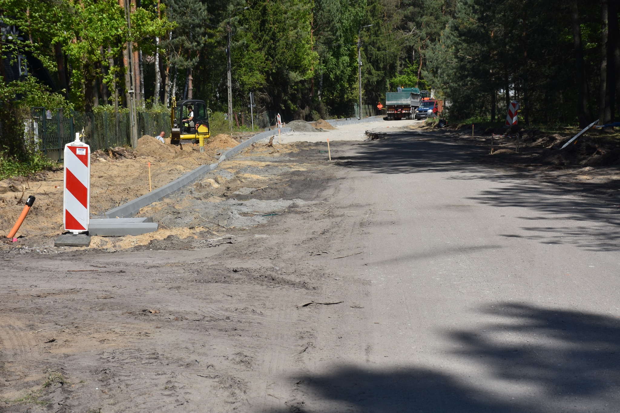 Deskur&oacute;w (5).jpg (963 KB)