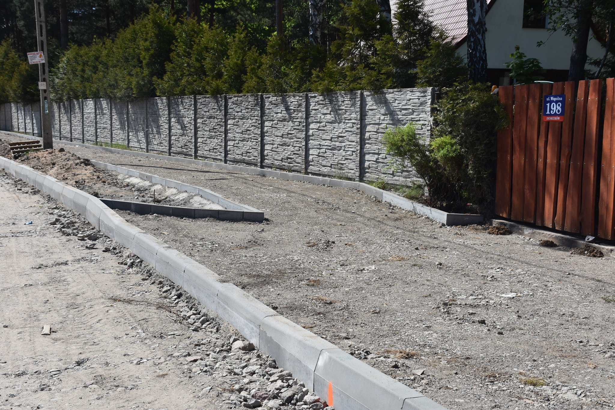 Deskur&oacute;w (6).jpg (1.24 MB)