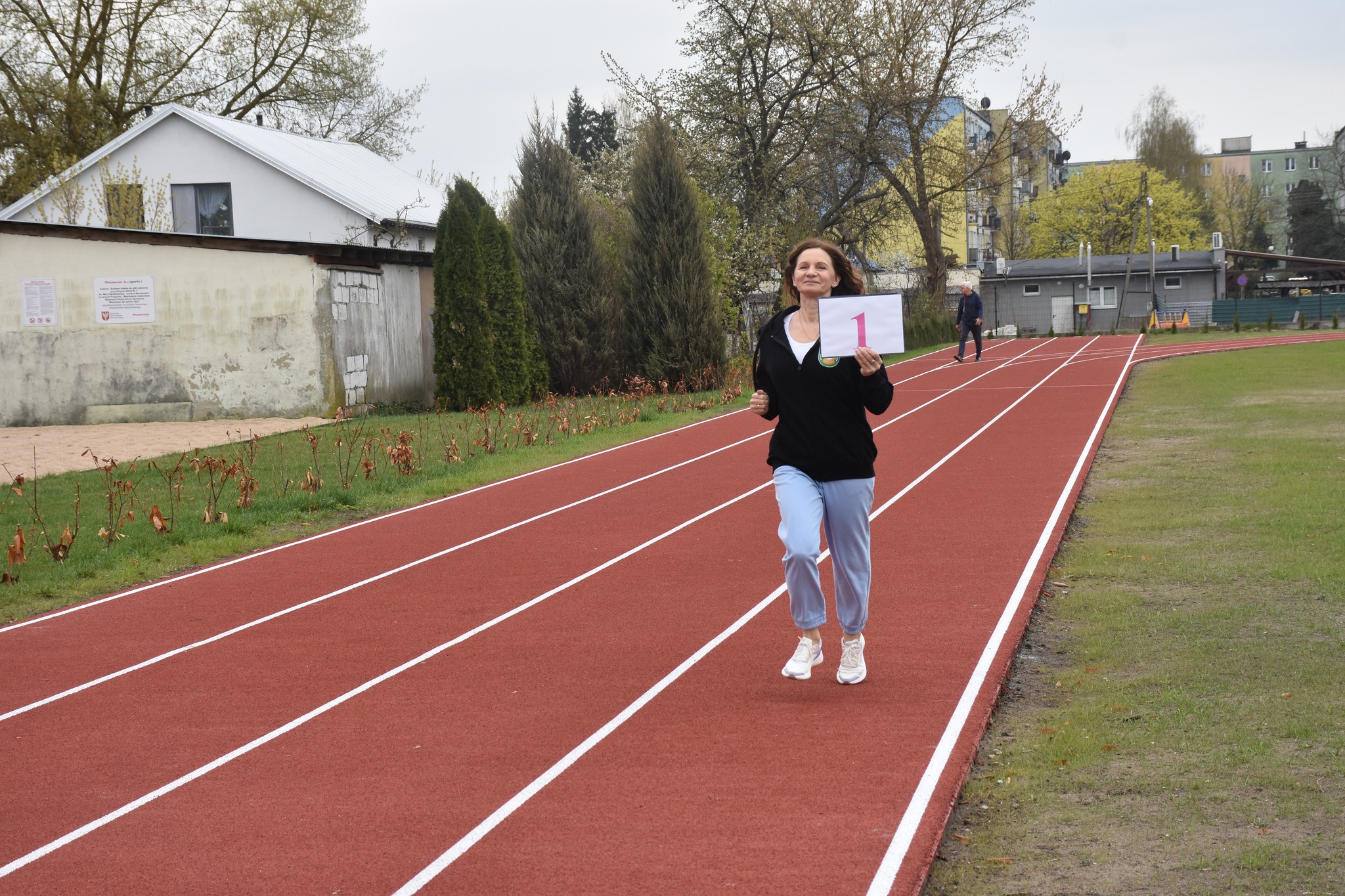 672675495_1386999740132102_5314998149220640743_n.jpg (952 KB)