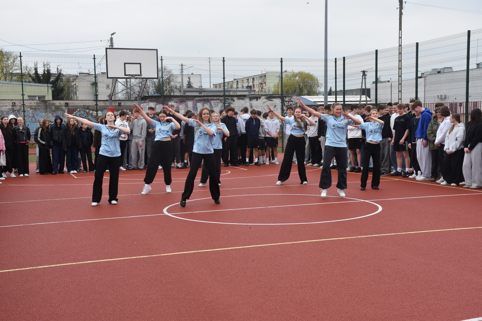 674261343_1387000000132076_2202249771796833983_n.jpg (844 KB)